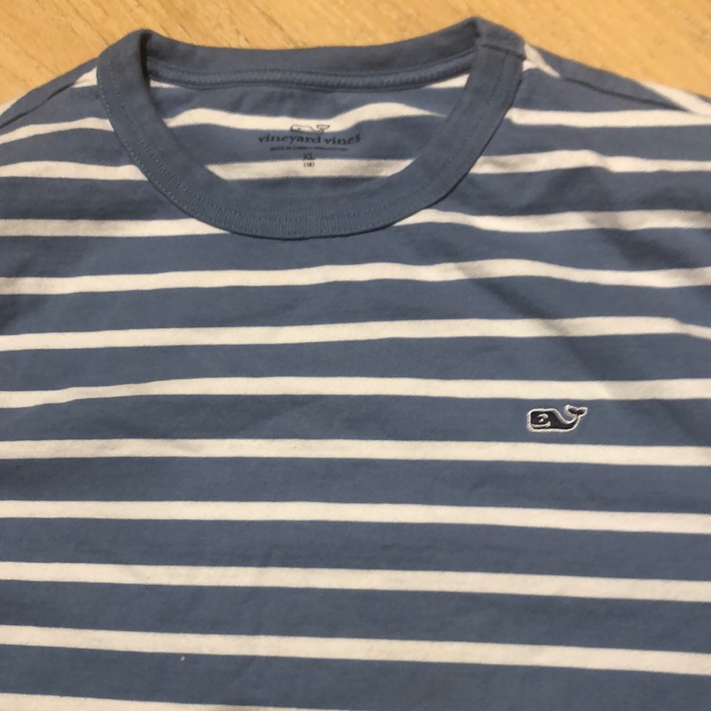 Vineyard Vines!  Girls’ Long-Sleeve Top Sz XL(18)